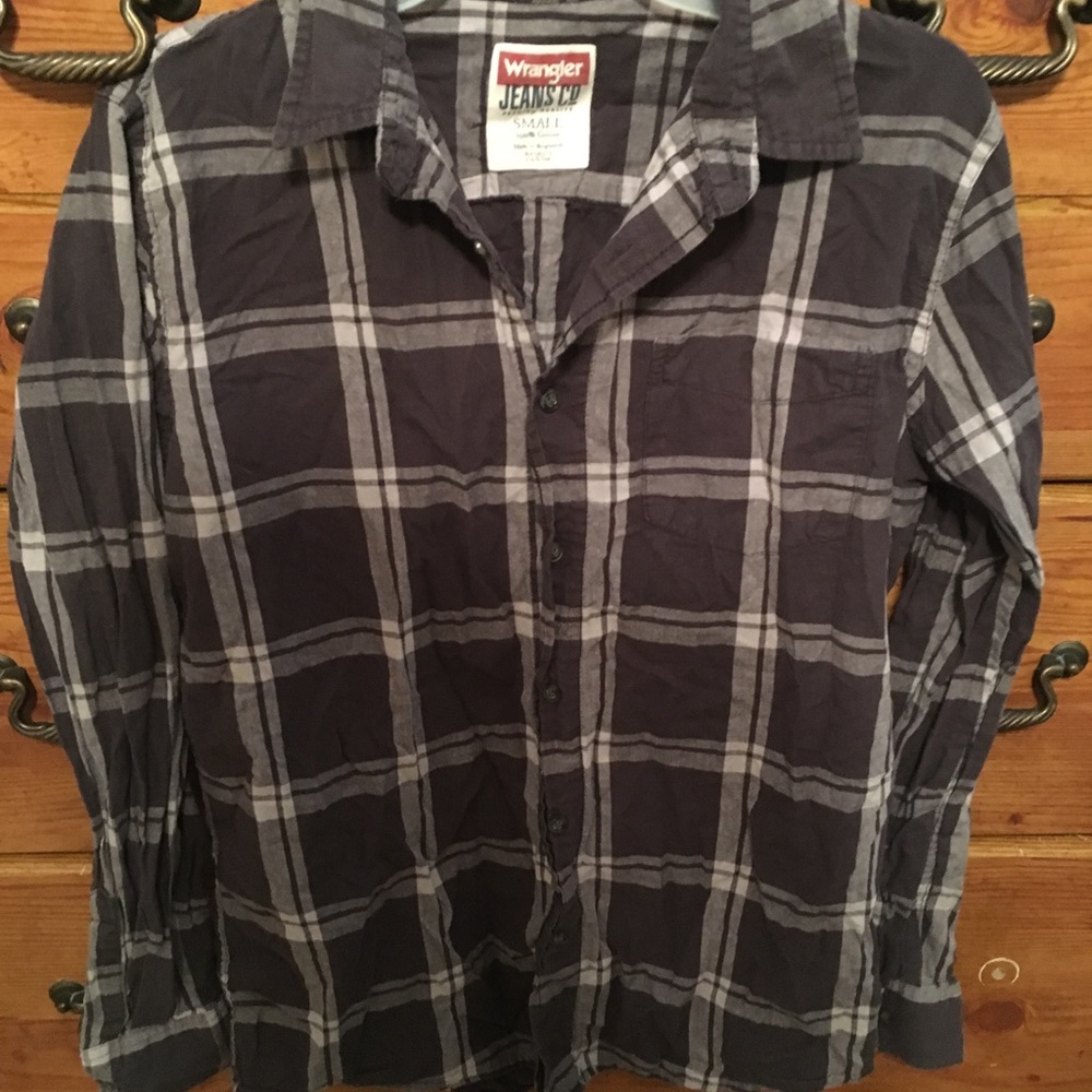 black and grey button up flannel